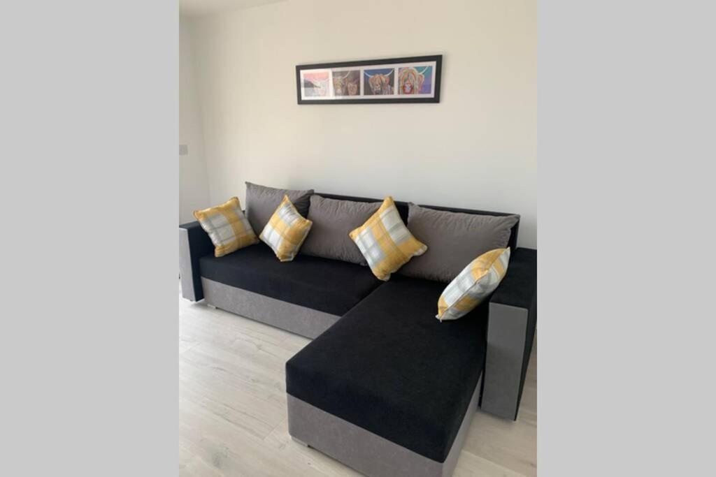 Tomax Garden Cabin Free Parking Inverness Bagian luar foto