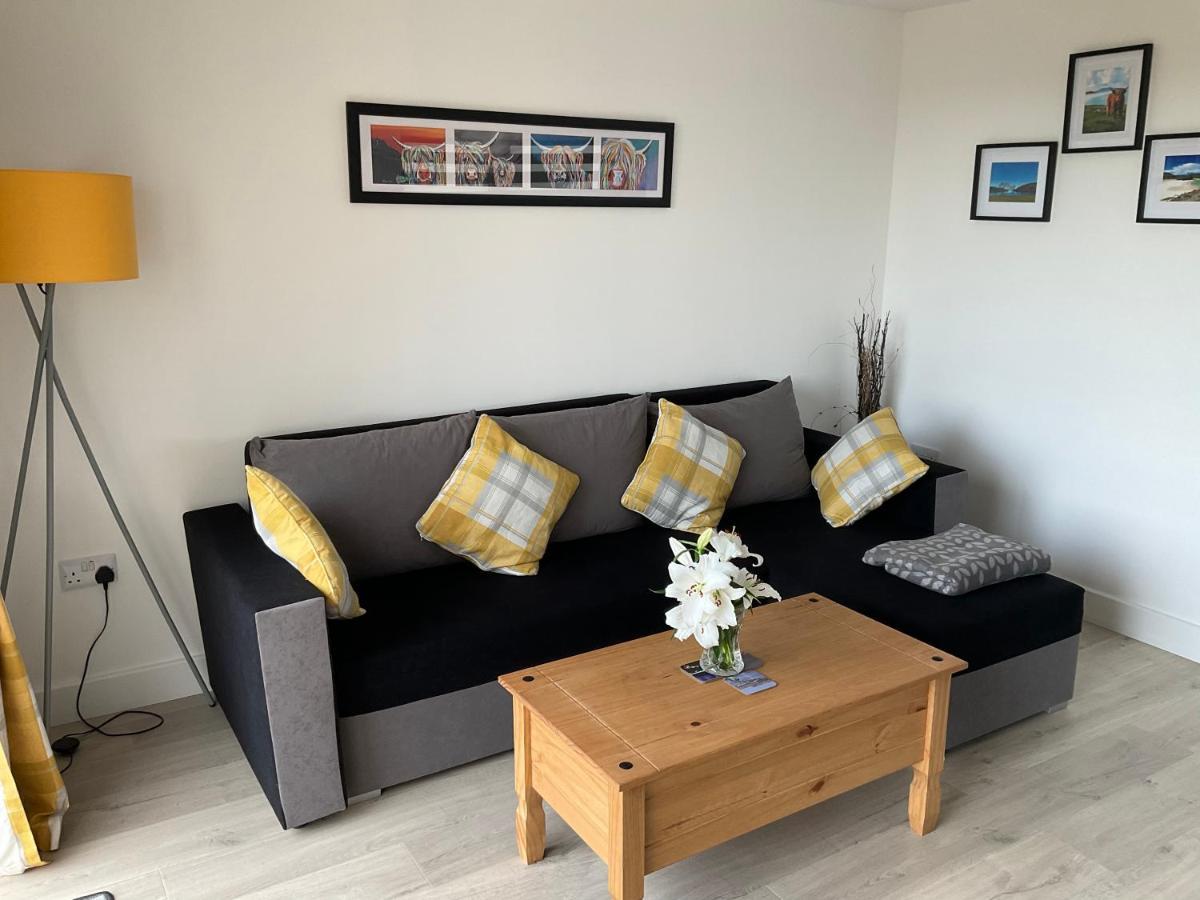 Tomax Garden Cabin Free Parking Inverness Bagian luar foto
